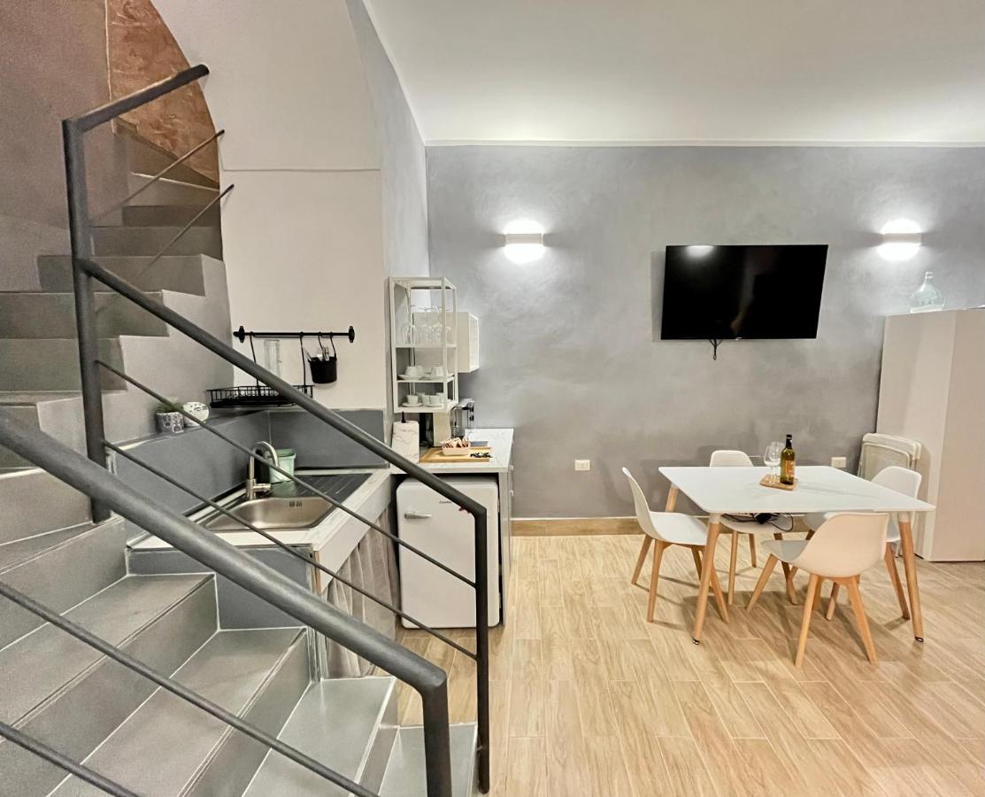 Apartamento Nel Vico Nápoles Exterior foto